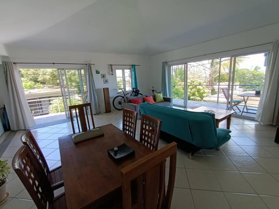 Surf House Holidays Ruisseau Creole ภายนอก รูปภาพ
