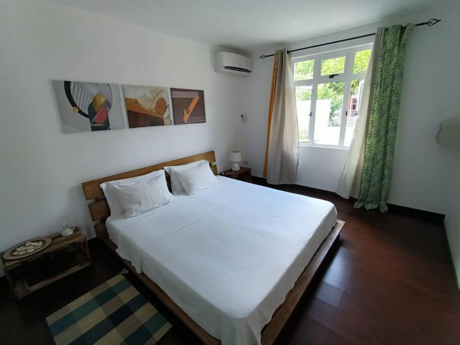 Surf House Holidays Ruisseau Creole ภายนอก รูปภาพ
